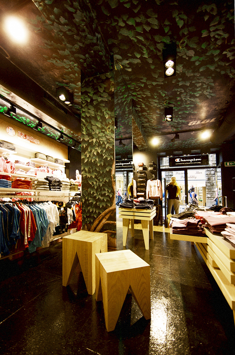 Champion Europe Concept Store, Tree of Life, Italy. | Atelier. virtual-evolution
